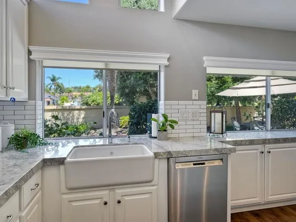7033 Murillo Ln, Carlsbad, CA 92009