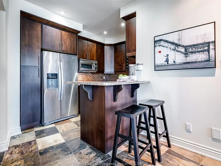 1225 Riverside Dr E #202 — Photo 5