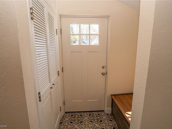 4th image of 1131 Hampton Rd