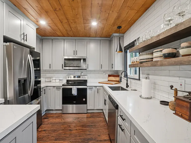 25340 Marion Ridge Dr — Photo 8