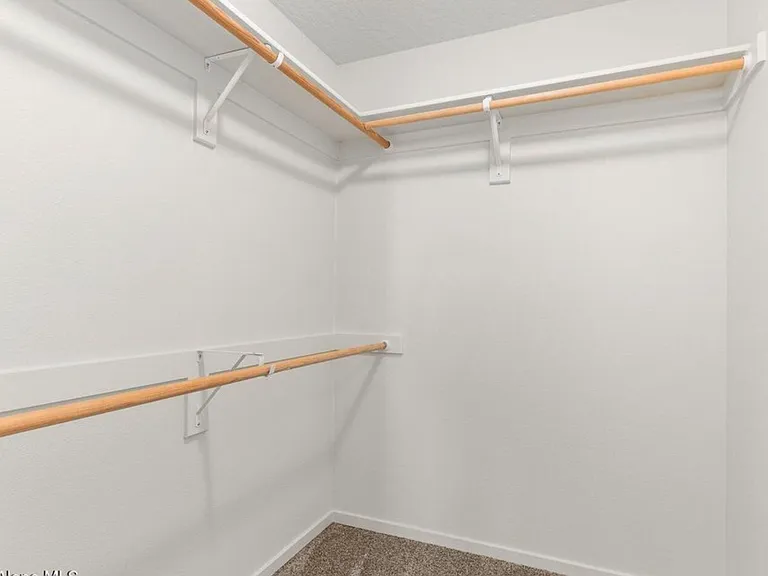 1526 N Minam Loop — Photo 13