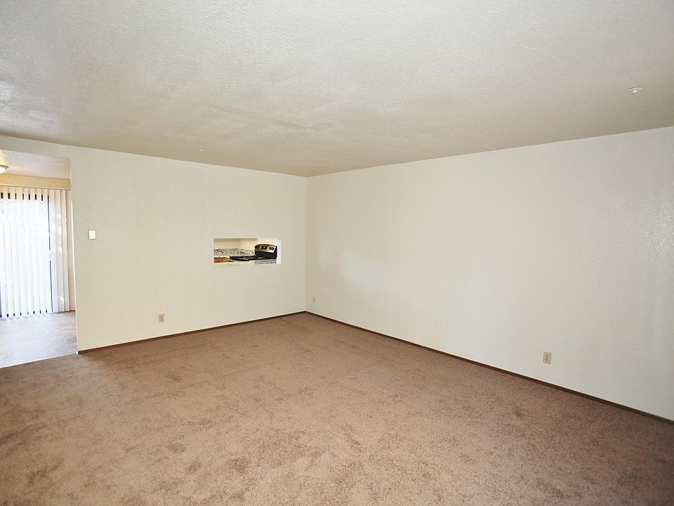 1st image of 760 Fletcher Ln APT 12