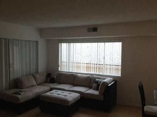 3rd image of 406 N Palm Dr APT 201