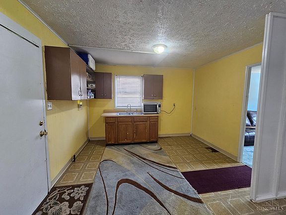 5th image of 4728 Kirby Ave