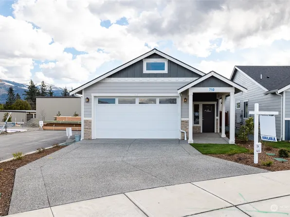 710 Parkland Loop, Sedro Woolley, WA 98284