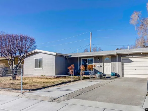 924 Russell Way, Sparks, NV 89431