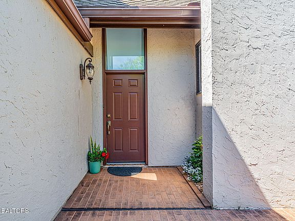 4th image of 1246 Orleans Dr