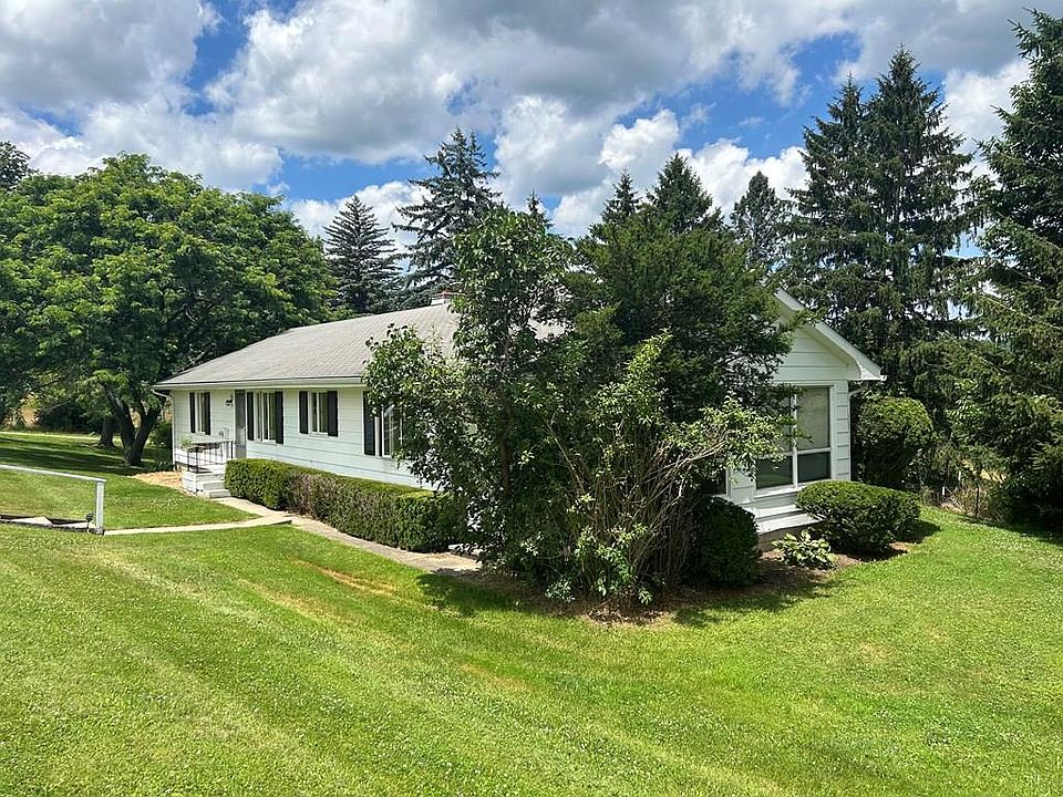 1st image of 35 Mulberry Ln