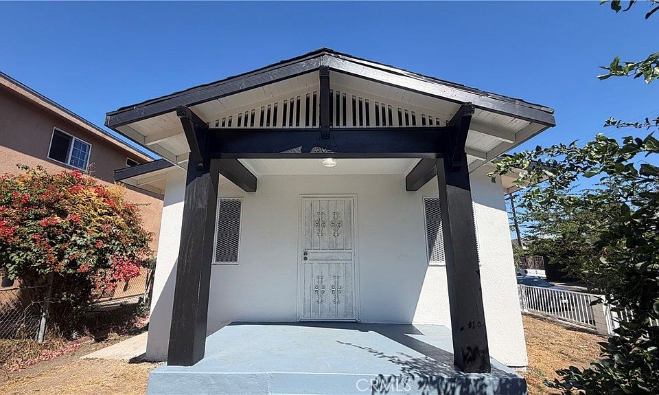 1st image of 5620 Fortuna St