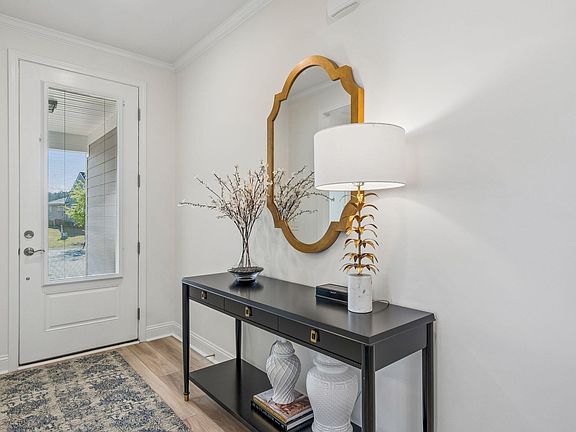 5th image of 611 Coral Bells Ln
