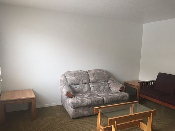 2nd image of 715 E Hansen Ave