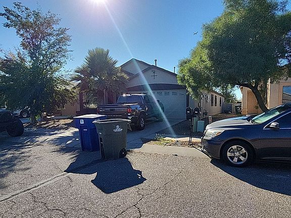 2nd image of 1331 W Calle Rio Lobo