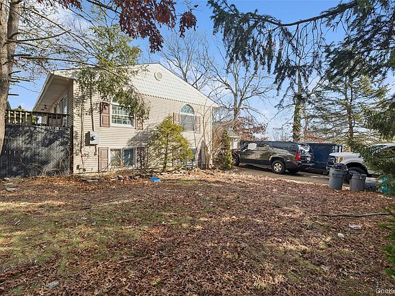 2nd image of 3 Allegheny Drive W