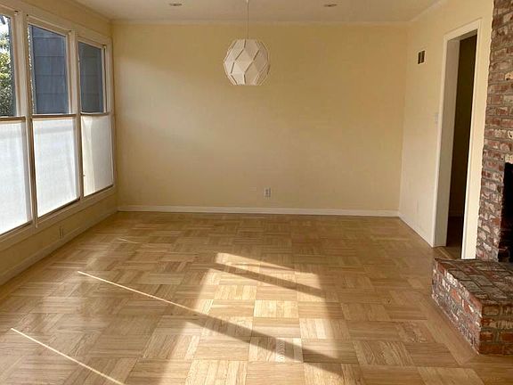 Dining Room alt. View