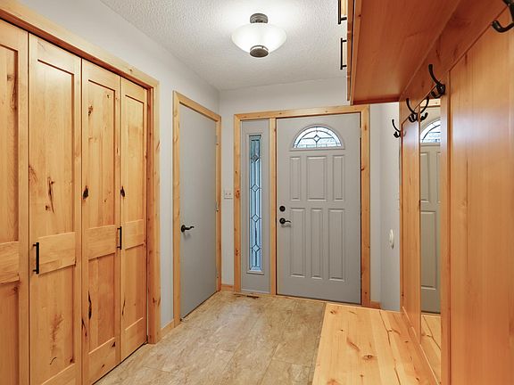 2nd image of 5683 Fisher St