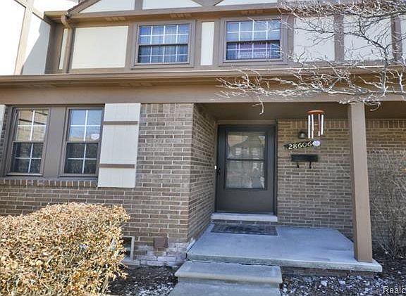 2nd image of 28606 Regent Ct N #1