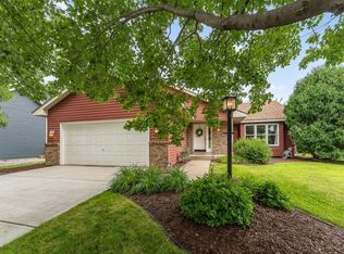 789 Moonlight Dr, Woodbury, MN 55125