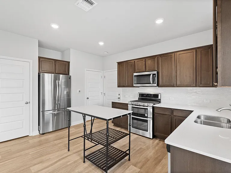 7814 Wilfred Dr — Photo 6