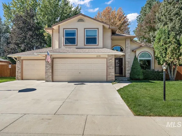 2245 N Freewater Ave, Boise, ID 83713