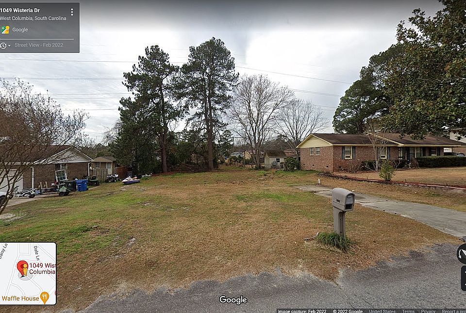 1st image of 1049 Wisteria Dr