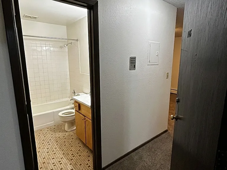 Mechanic Avenue Apartments — Photo 13