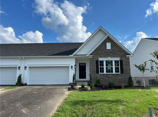 2724 Marra Dr, Gibsonia, PA 15044