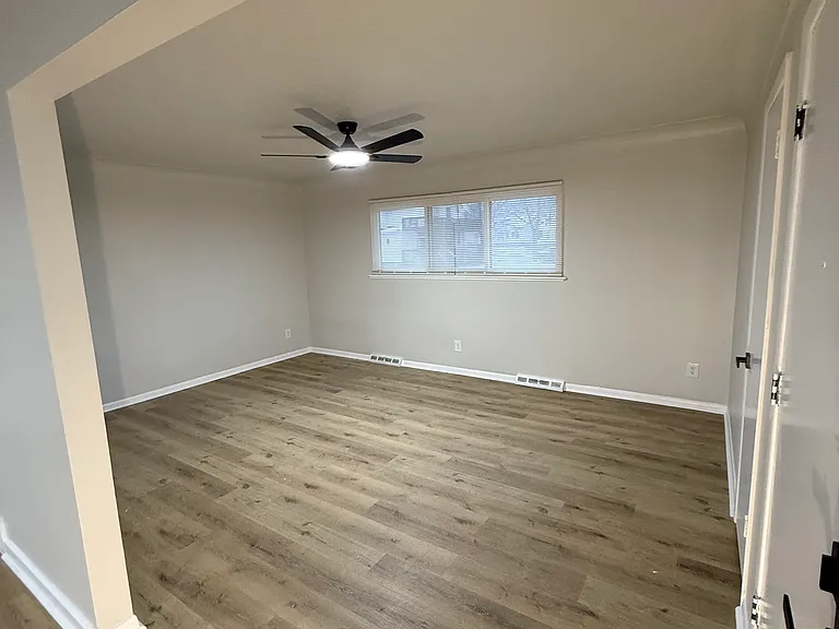 5274 Daleside Dr #2 — Photo 13