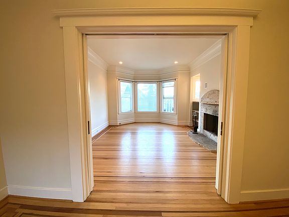 5th image of 2550 Gough St APT 6