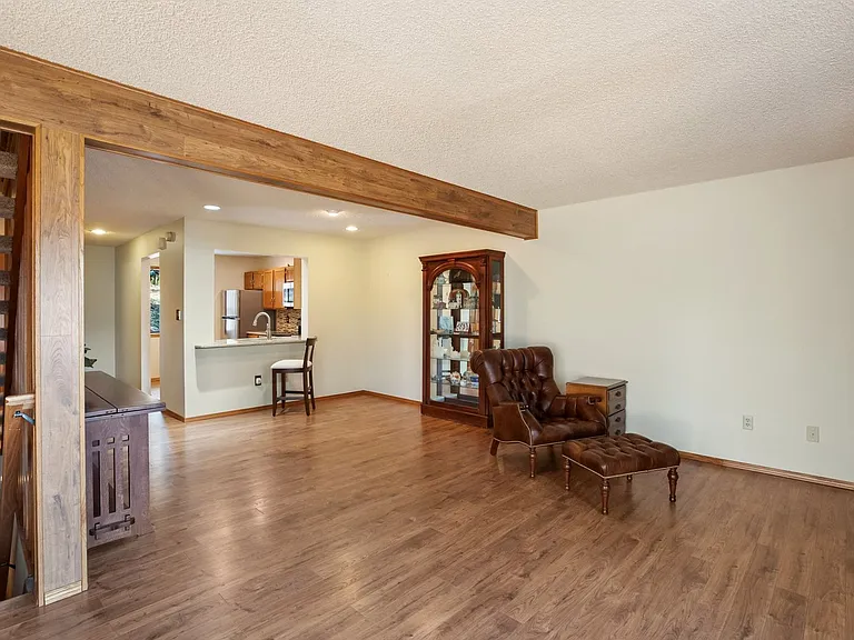 590 Greenway Ct #A — Photo 9