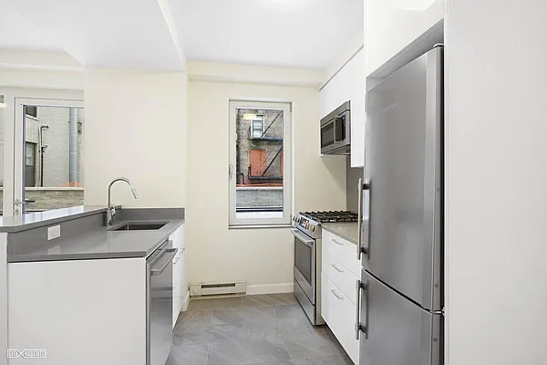 Rented by Corcoran | media 25