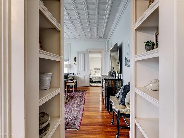 569 Spring St #2 — Photo 4