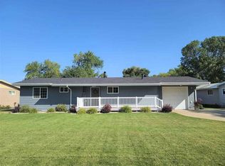 3 Green Way, Minot, ND 58701