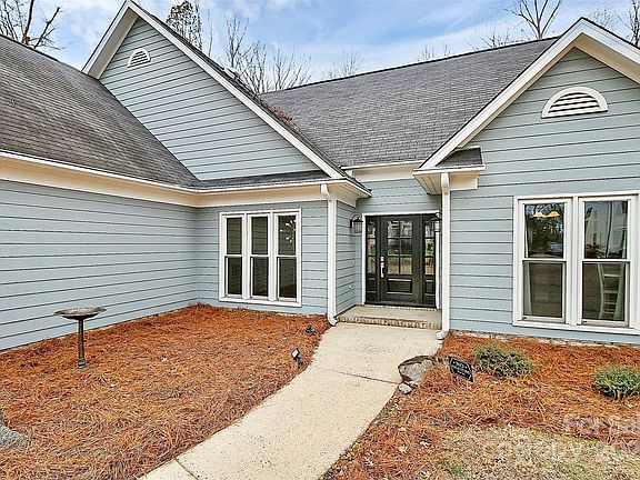 2nd image of 3724 Bon Rea Dr