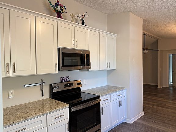4th image of 463 Roberts Rd