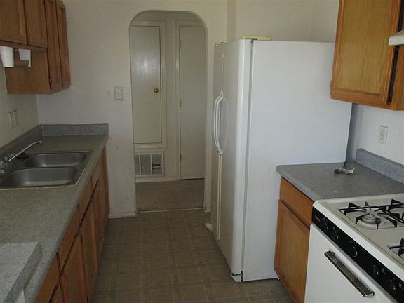 2nd image of 3400 Tierra Cobre Dr