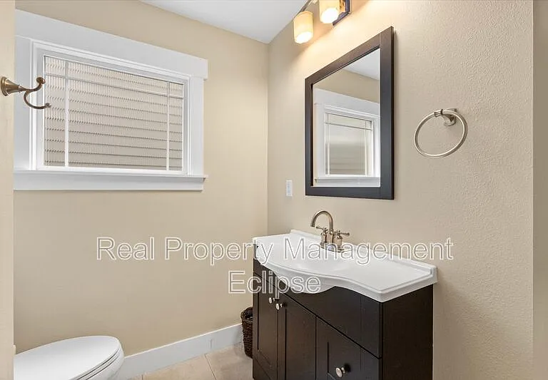 26616 NE Valley St #A — Photo 18