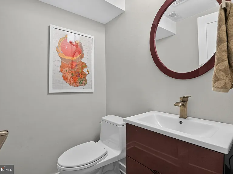 812 Lombard St #4 — Photo 29