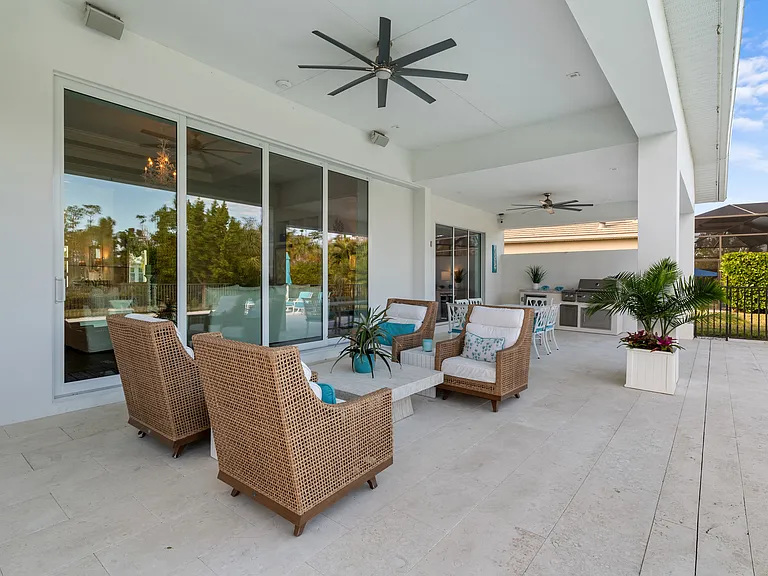 8955 Redonda Dr — Photo 55