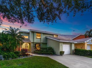 6114 Belleza Ln, Boca Raton, FL 33433