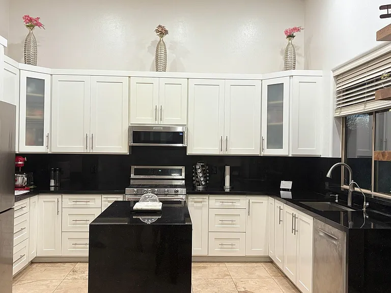 13980 E Kalil Dr — Photo 3