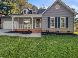 120 Legrae Ln, Taylors, SC 29687