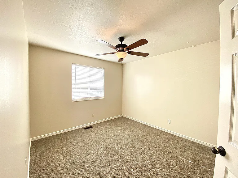 1434 N 2575 W — Photo 19