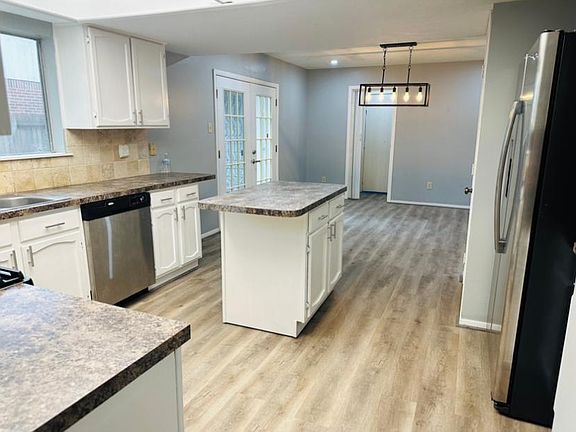 4th image of 19522 Nehoc Ln