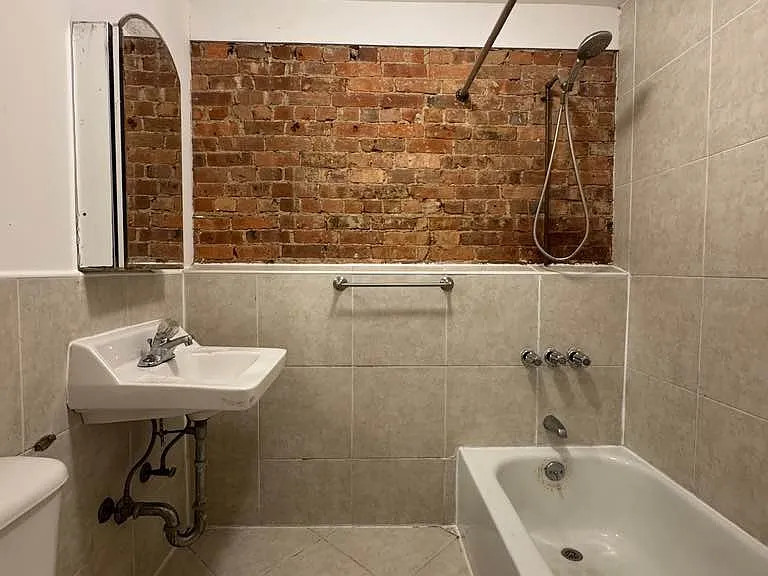 401 E 115th St #2N — Photo 19