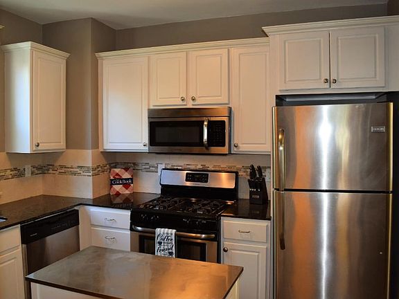 Wonderfully updated kitchen! Modern amenities and finishes.