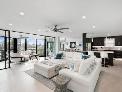845 Collier Ct APT 205, Marco Island, FL, 34145