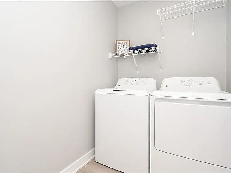 15302 Goldenrod Dr — Photo 11
