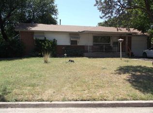 2106 NW 43rd St, Lawton, OK 73505