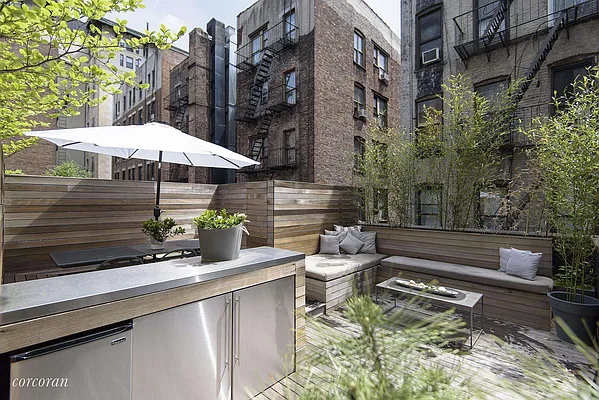 Sold by Corcoran | media 25