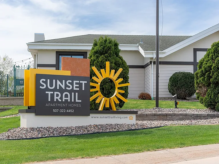 Sunset Trail Apartment Homes — Photo 33